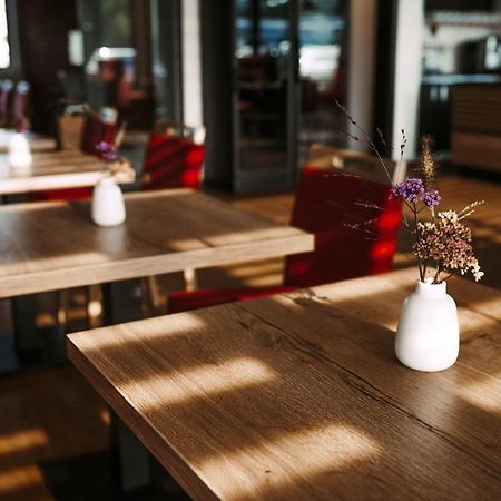 Pension Jasopa Pardubice Eksteriør billede